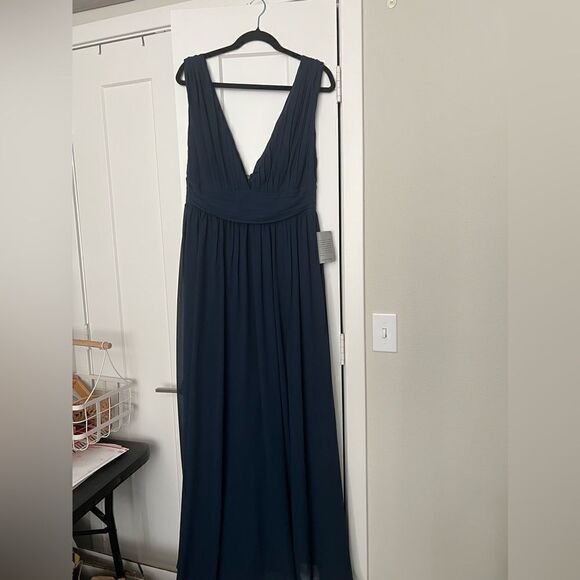 Love by Design NWT Athen deep plunge v neck Nordstrom Navy flowy evening gown XL - Picture 13 of 16